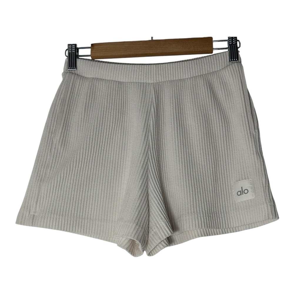 Alo Yoga Shorts Women's Small Casual Comfy Elastic Waist Pockets